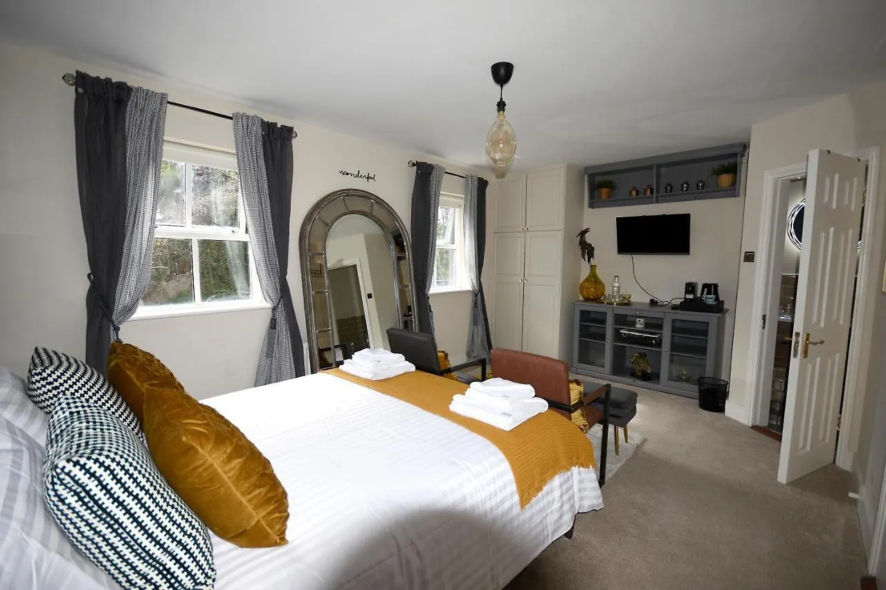 The Pink Door Westport Bed & Breakfast